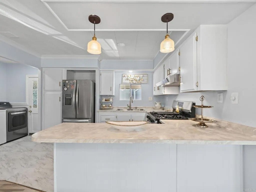 4820 Old Cliffs Rd San Diego, CA 92120