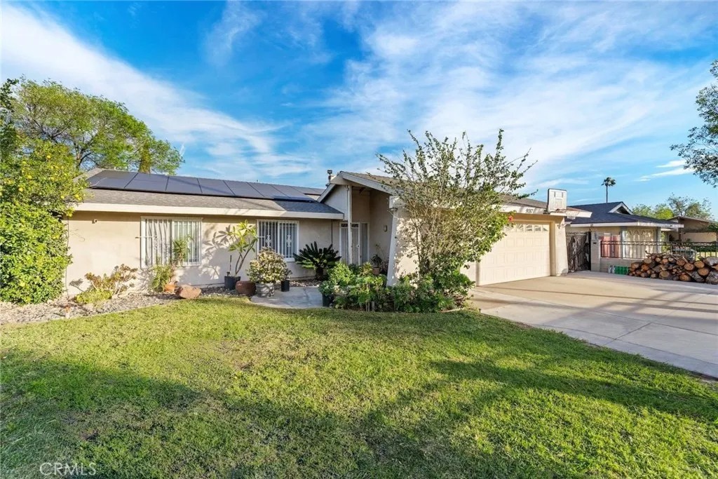 9087 Rosecrest