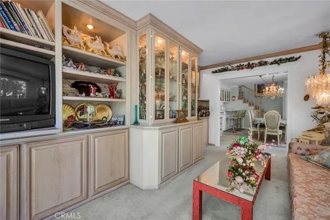 Tiny photo for 22051 Mulholland Way, Woodland Hills, CA 91364 (MLS # SR25249072)