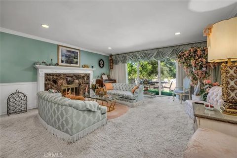 Tiny photo for 22051 Mulholland Way, Woodland Hills, CA 91364 (MLS # SR25249072)