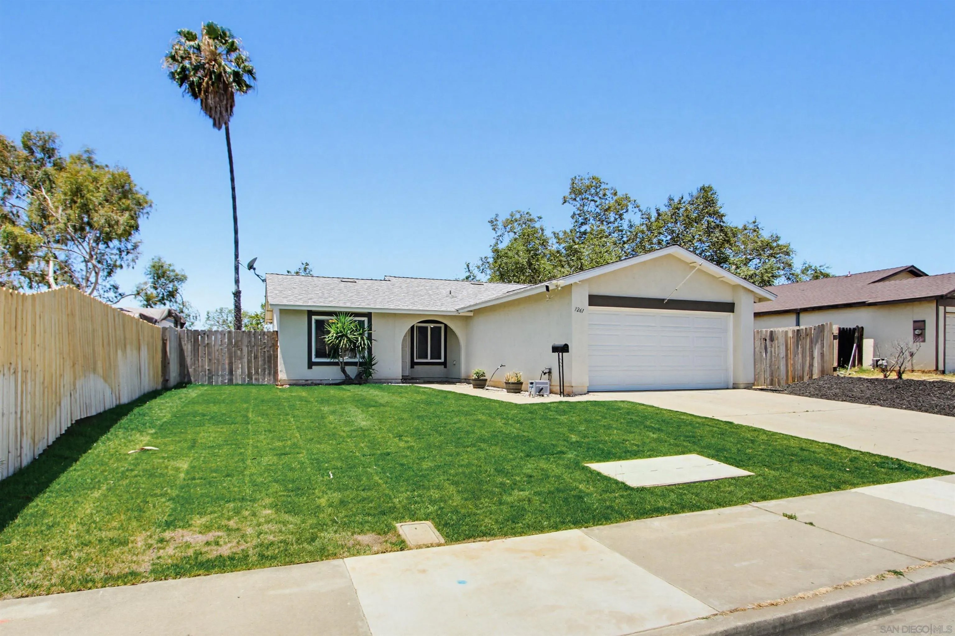 1261 Conway Dr