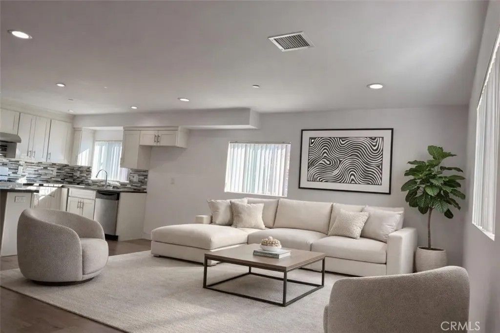 Photo of 3527 Siskiyou St, Los Angeles, CA 90023 (MLS # SR26020691)