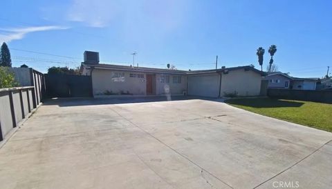 Photo of 9562 Canton Avenue, Anaheim, CA 92804 (MLS # PW26055053)