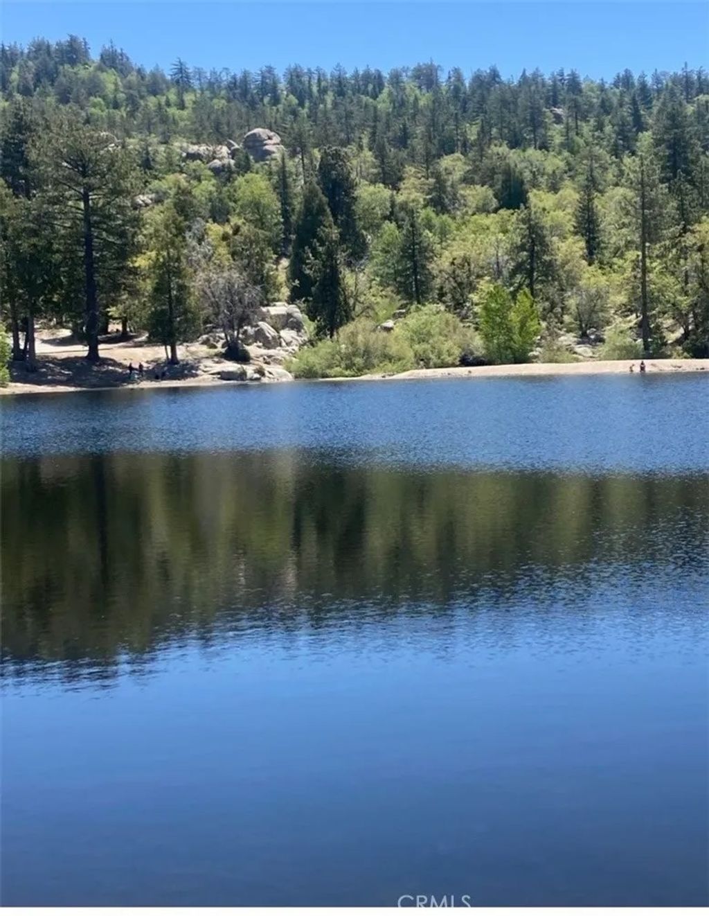 Photo of 33303 Lake View Drive, Arrowbear, CA 92382 (MLS # CV26017457)