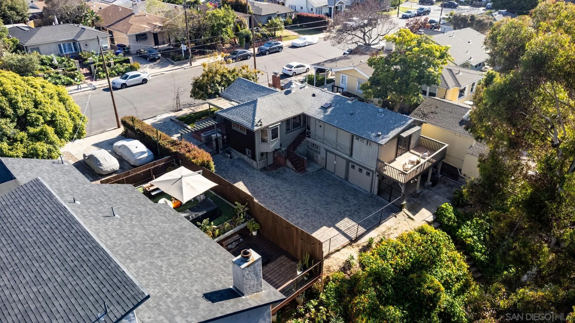 1018 Johnson Ave