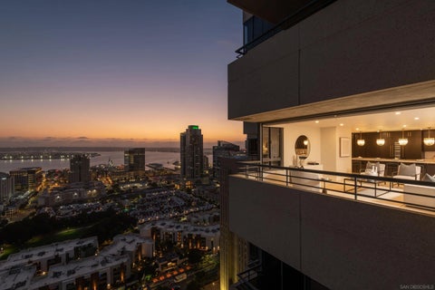 Photo of 700 Front ST #2303, San Diego, CA 92101 (MLS # 260014324)