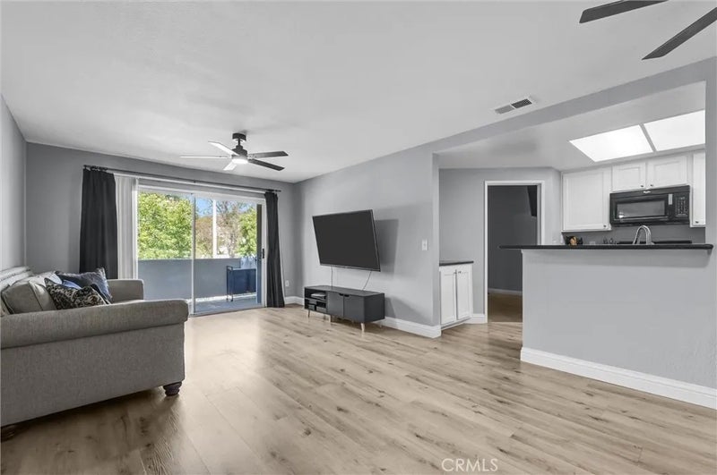 16377 Lakeshore 2B