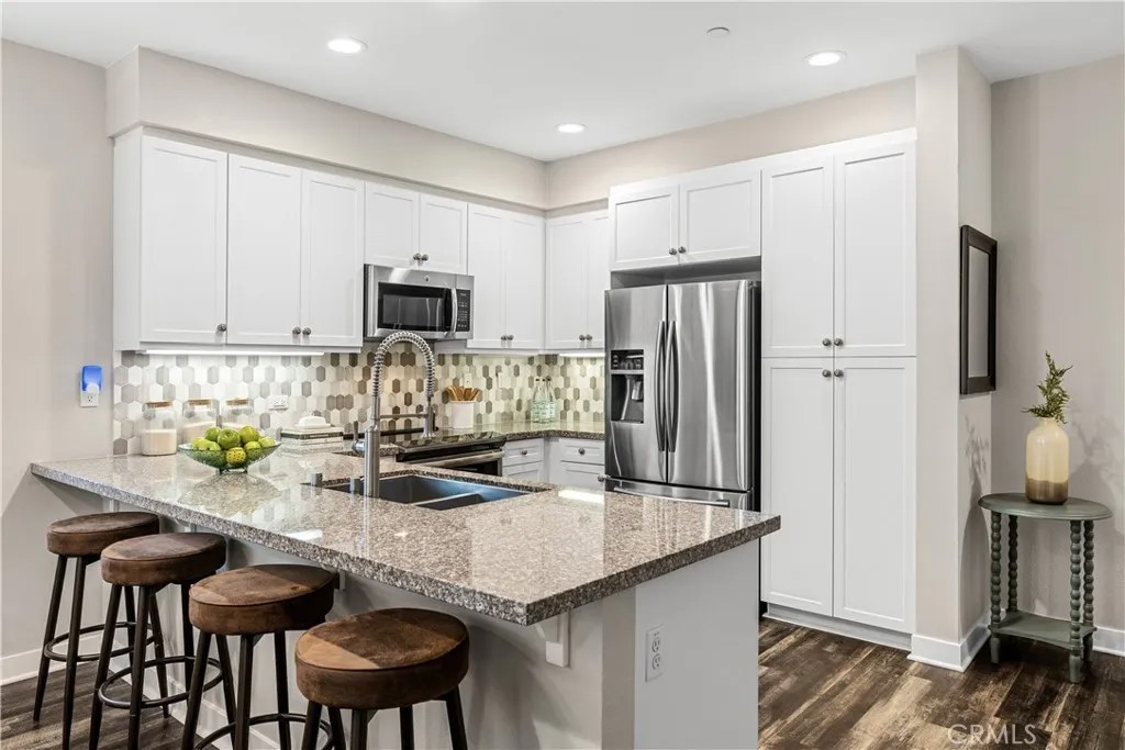 619 West Foothill Boulevard 50