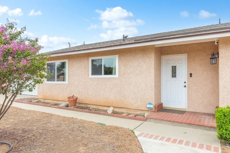 5615 Tomal Lane
