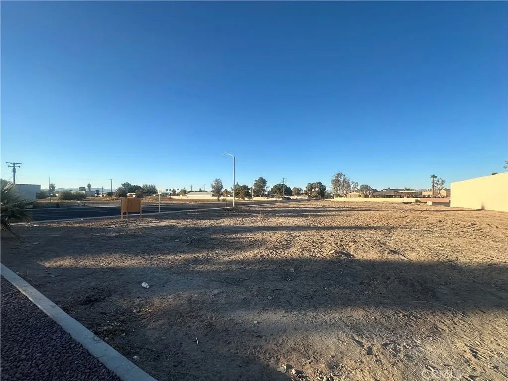 Photo of 160 N Lovekin, Blythe, CA 92225 (MLS # SW26085587)