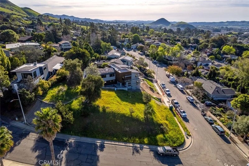 1636 Encino Ct