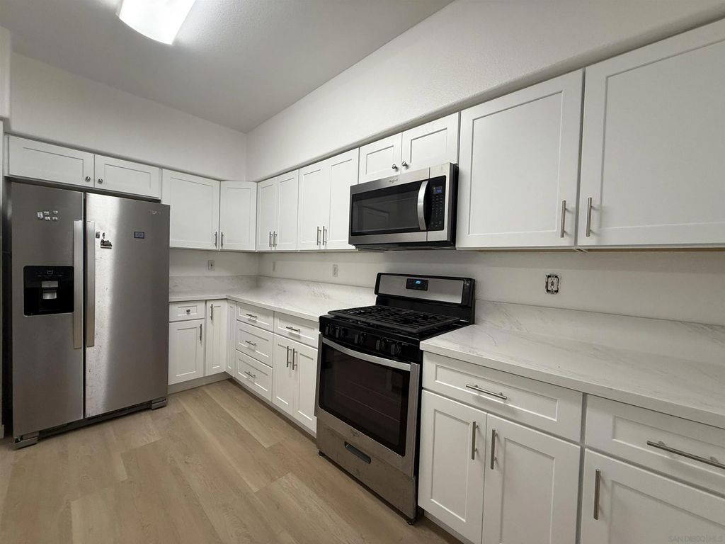 Photo of 12360 Carmel Country Rd #B202, San Diego, CA 92130 (MLS # 250041507)