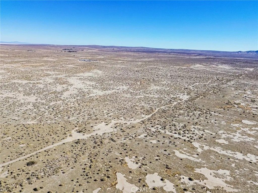 Photo of 125 Lancaster, Roosevelt, CA 93535 (MLS # OC25280725)