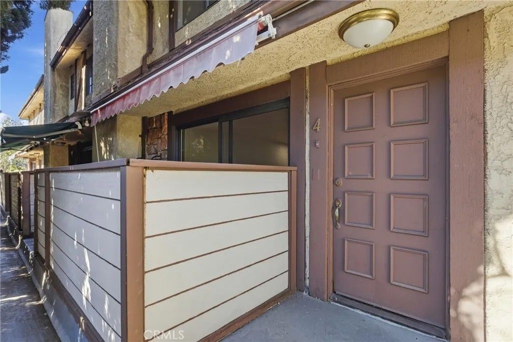 Photo of 1348 N Orange Drive #4, Los Angeles, CA 90028 (MLS # SR25280362)