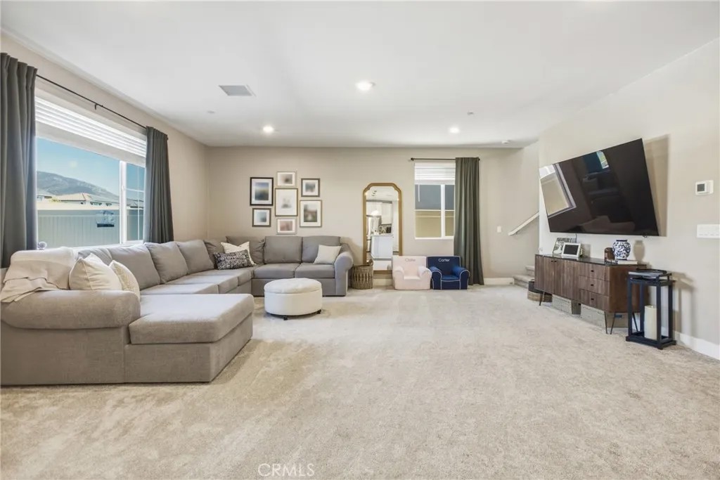 34330 Coconut Circle