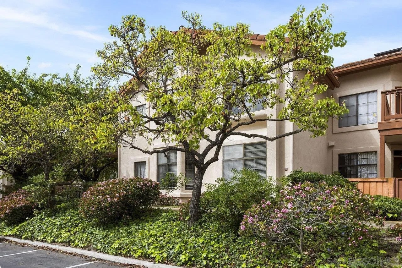 4035 Carmel View Road 117