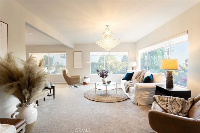 1001 Briarcliff