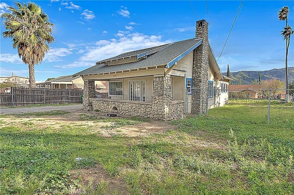 Photo of 292 E George St, Banning, CA 92220 (MLS # IG26015992)