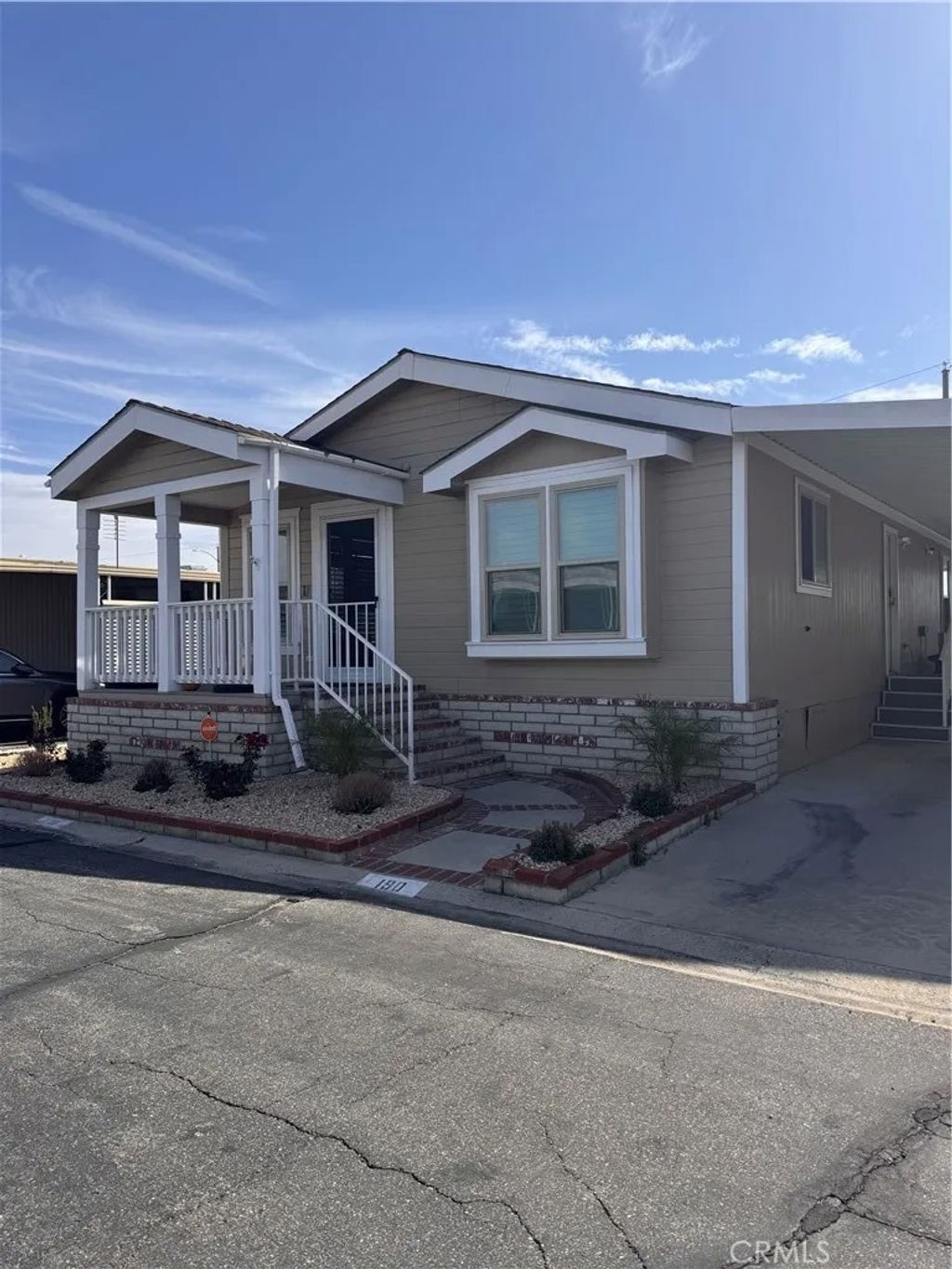 Photo of 2205 W Acacia Ave #190, Hemet, CA 92545 (MLS # IV26089664)