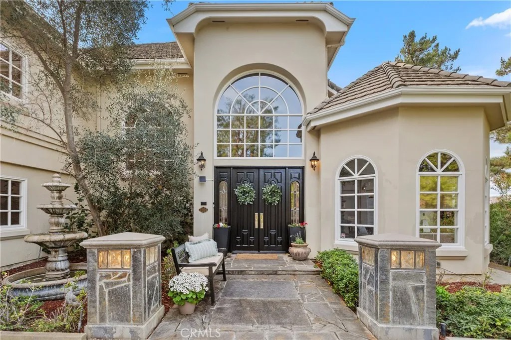 27971 Golden Ridge