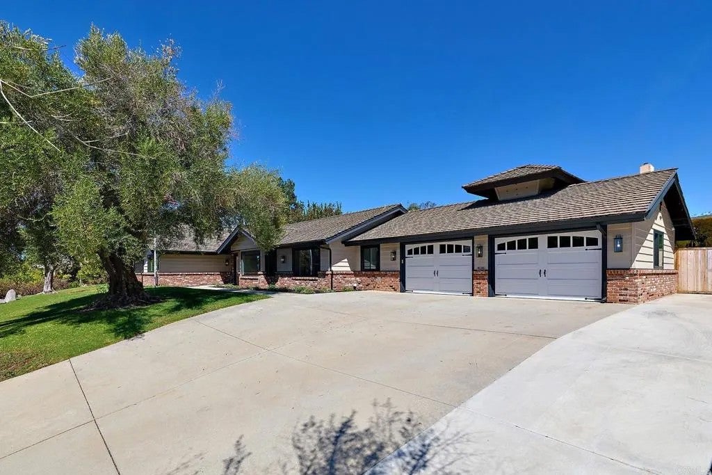 1598 Mesa Verde Drive