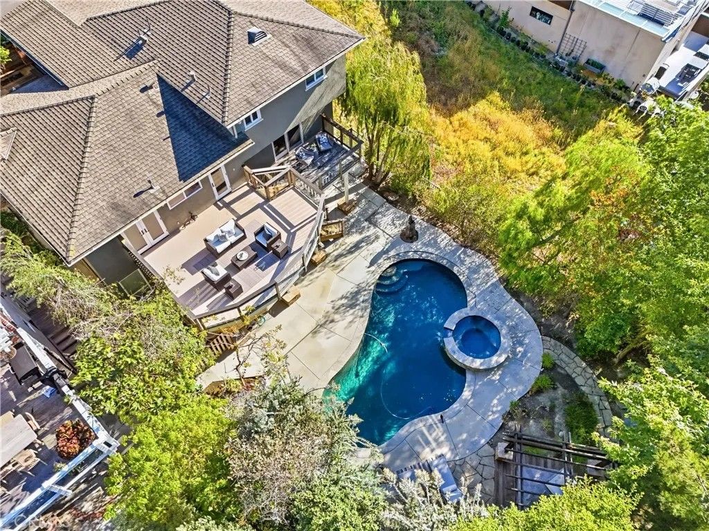 Photo of 980 Bluebird Canyon, Laguna Beach, CA 92651 (MLS # OC26088571)