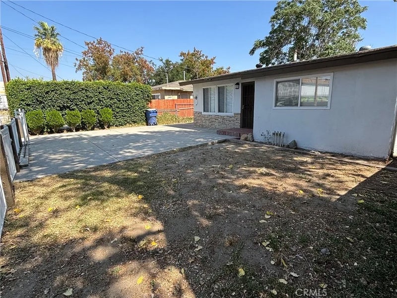 885 San Jacinto