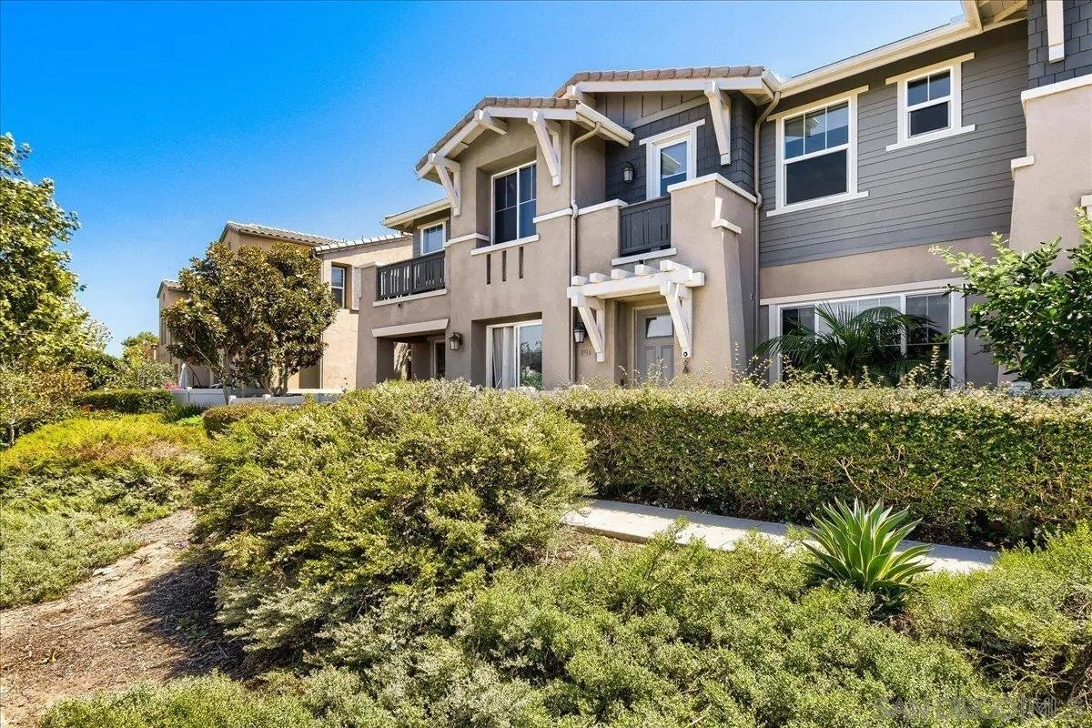 3316 Campo Azul Ct