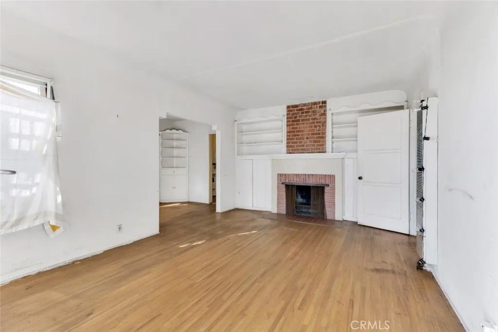 Photo of 14047 Herron Street, Sylmar, CA 91342 (MLS # SR26014334)