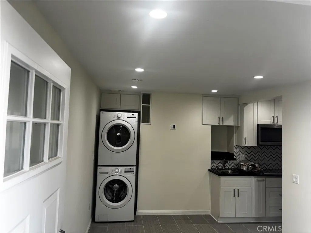 Photo of 8648 Corbin, Northridge, CA 91324 (MLS # SR26016462)