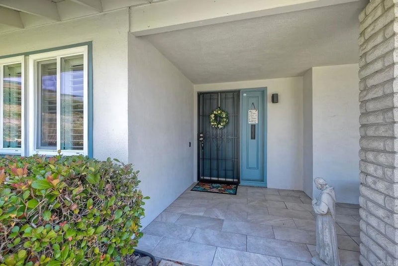 3755 Vista Campana North 6