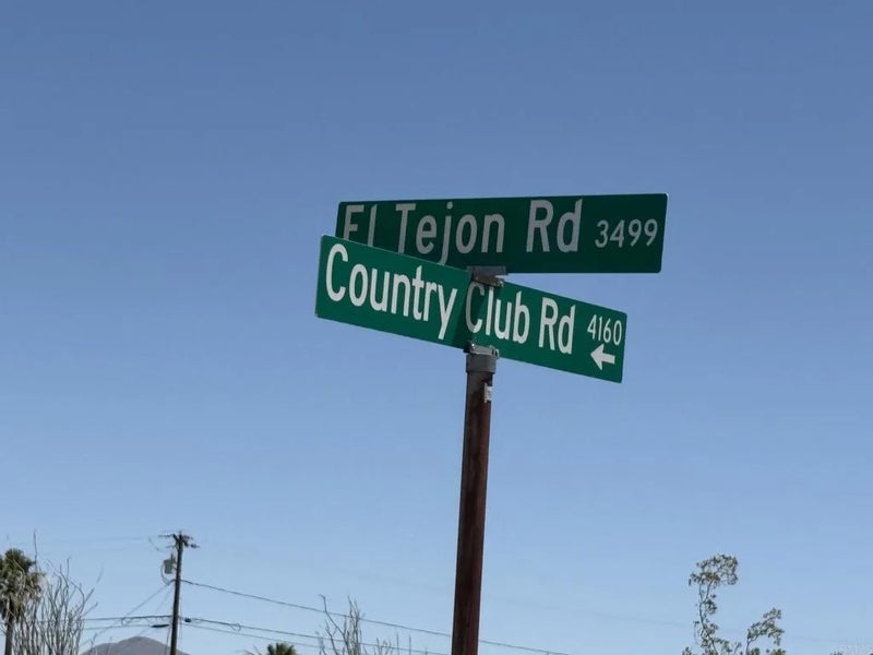 0 El Tejon