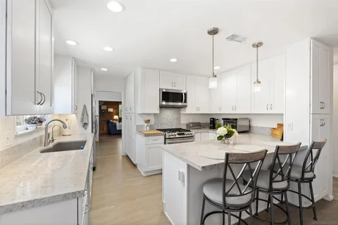 6935 Batista St, San Diego, CA 92111 - #: 260017499