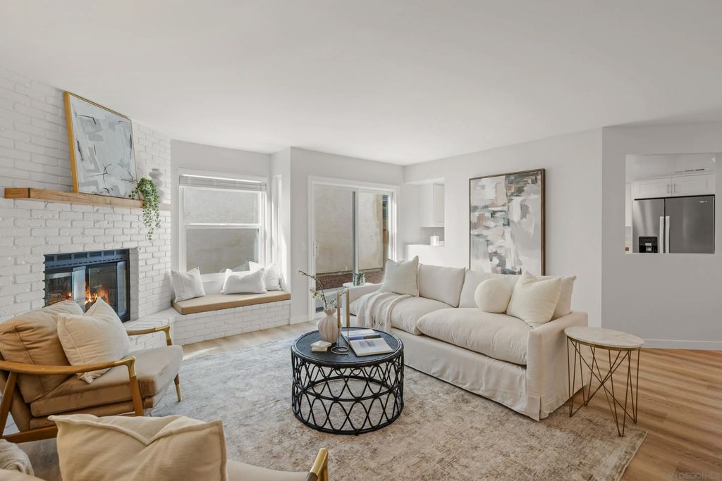 Photo of 4216 Esperanza Way, Oceanside, CA 92056 (MLS # 2600610)