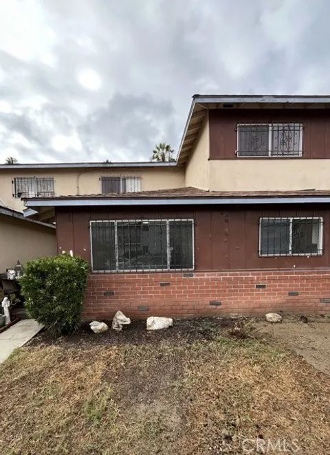 Photo of 14 Camelback Avenue, Carson, CA 90745 (MLS # SB25191436)