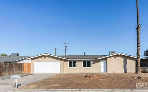 Photo of 2612 Van Buren Place, Bakersfield, CA 93314 (MLS # NS25243829)