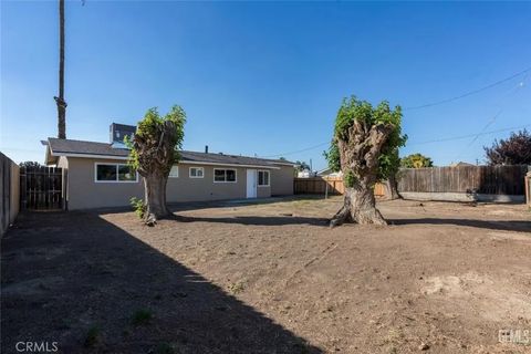Tiny photo for 2612 Van Buren Place, Bakersfield, CA 93314 (MLS # NS25243829)