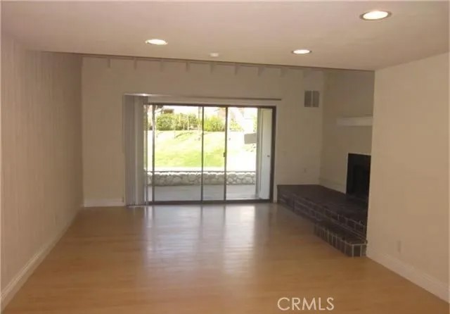 23551 Avenida La Caza 129