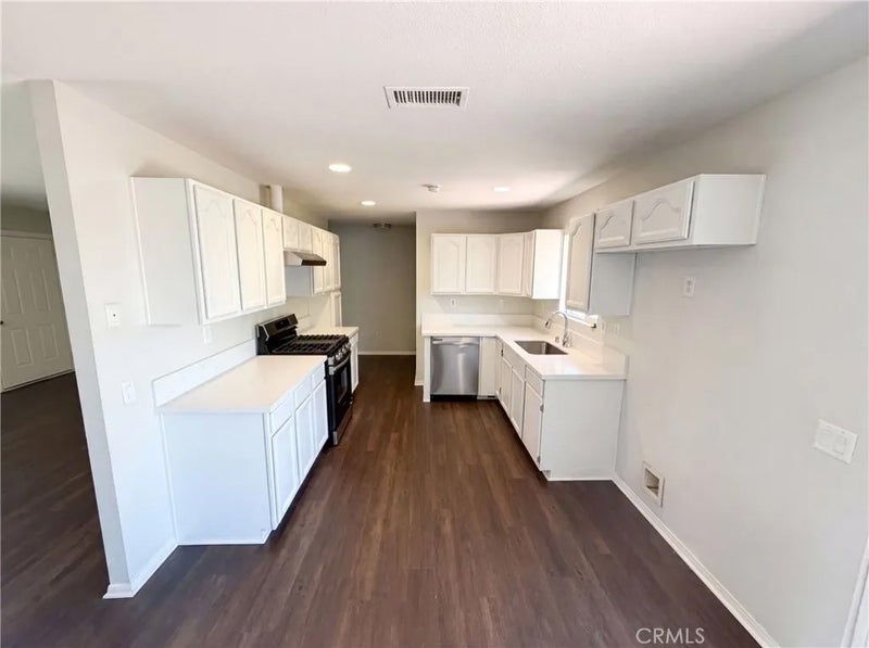 215 Laurel
