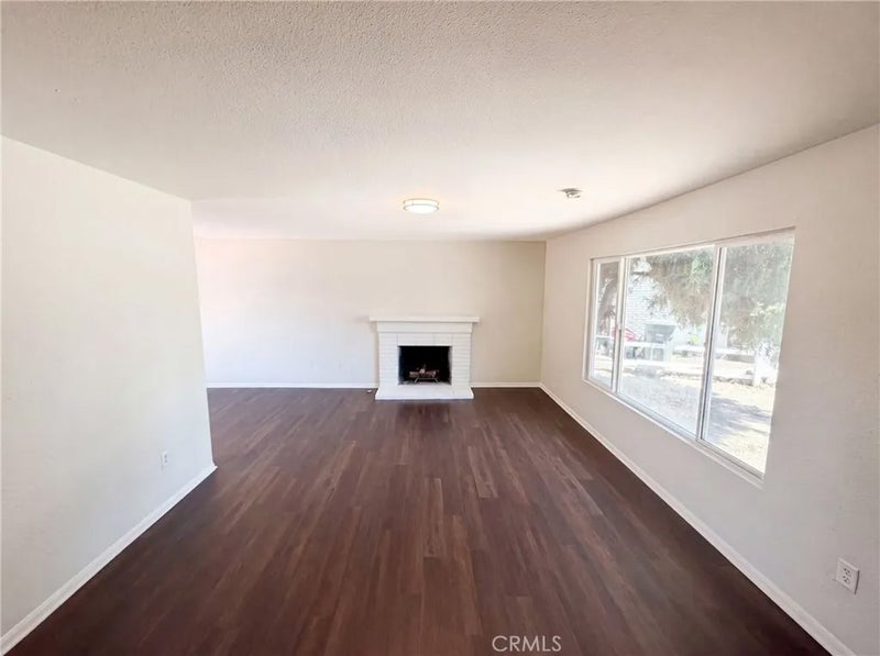 215 Laurel