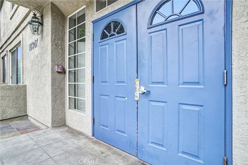 18347 Saticoy 7