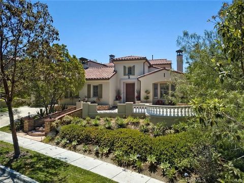 22 Crest Irvine CA 92603