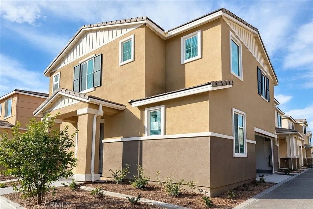 Photo of 1120 tropic Ct #306, Redlands, CA 92374 (MLS # TR25265442)