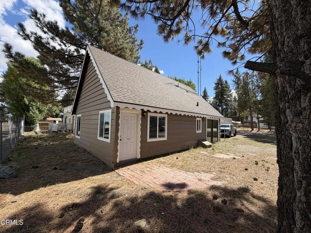 345 W Fairway Boulevard