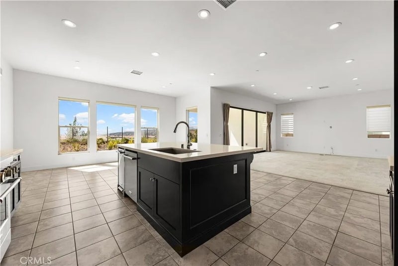 20756 W Bluebird Court