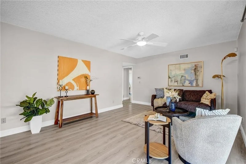 5559 N Del Loma