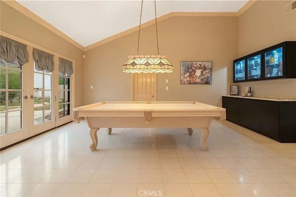 Photo of 6021 County Oak, Woodland Hills, CA 91367 (MLS # SR25246442)