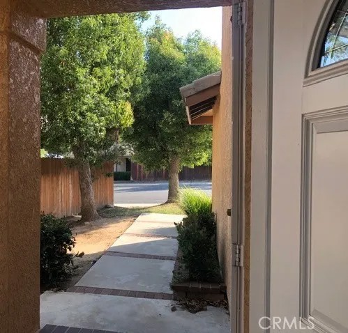 22860 Mountain View