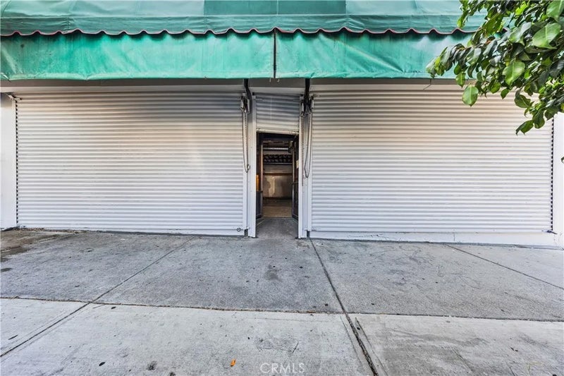 2218 Daly