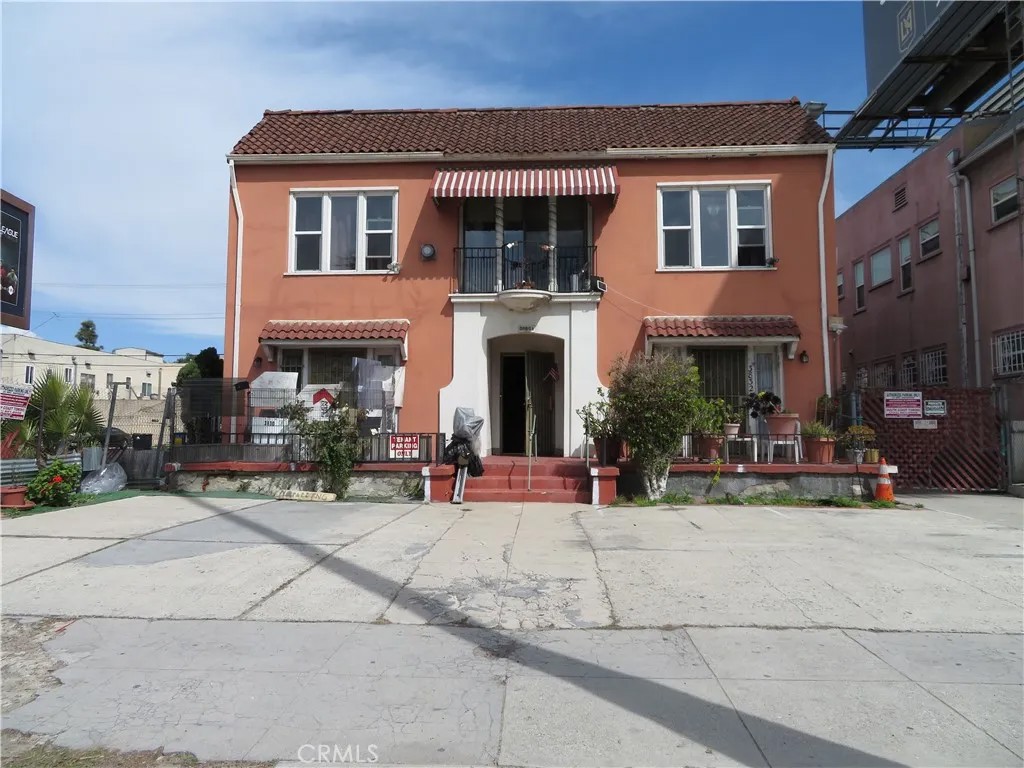 3830 S Figueroa Street